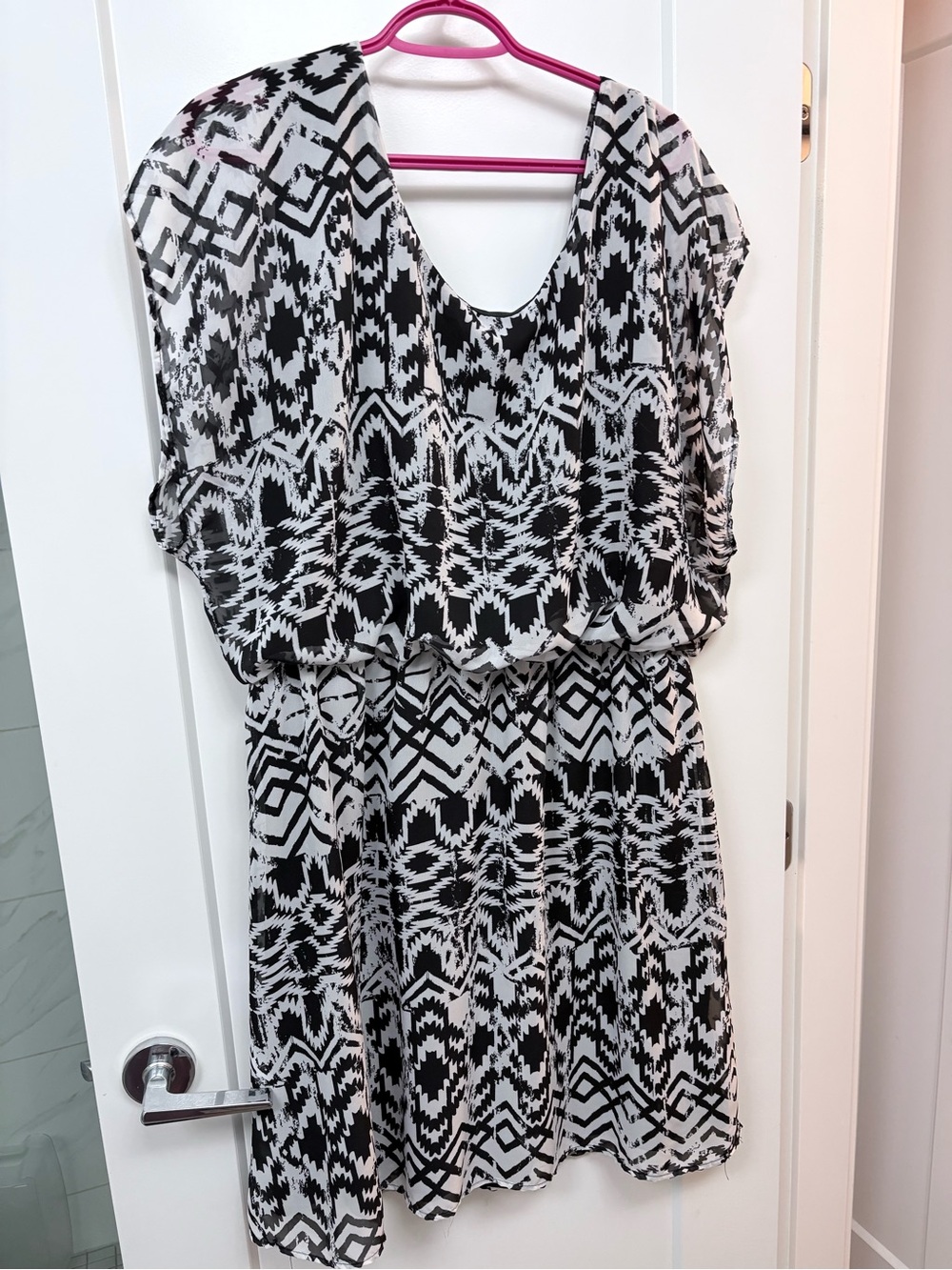 Black & White Patterned Blouson Waist Dress lightweight and flattering